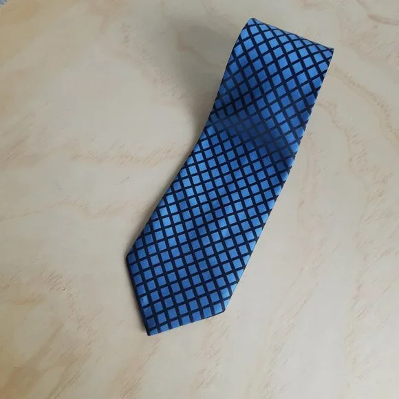 Protocol tie - Picture 2 of 6